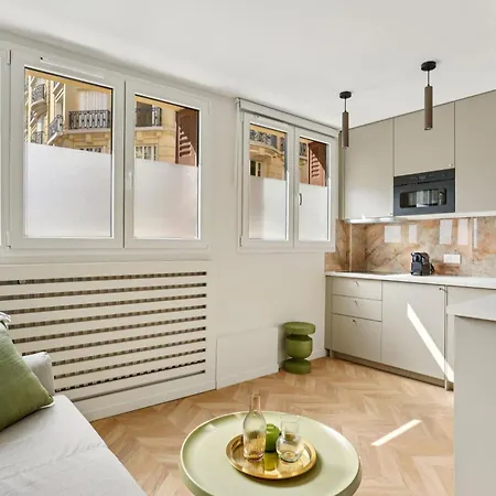 Lavie Maison Ac Little Fontaine * Paris